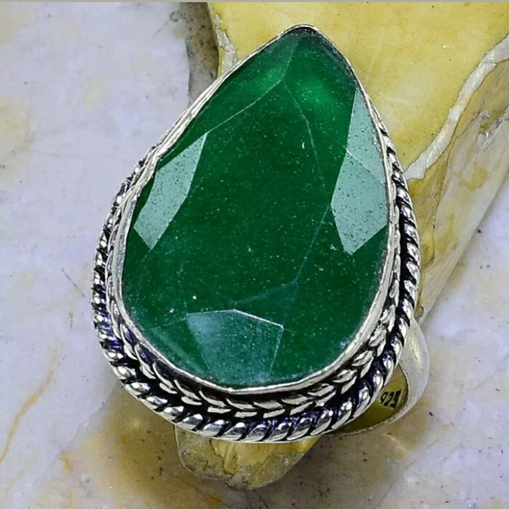 New Emerald 925 Silver Ring. - Picture 7 of 8